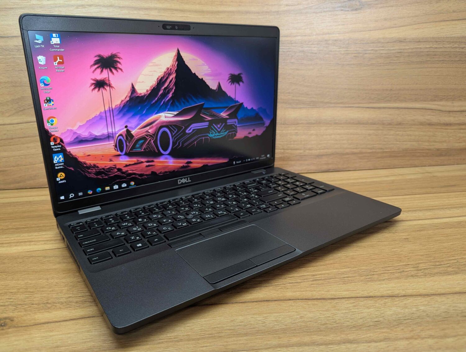 Ноутбук Б-клас Dell Precision 3540 / 15.6" (1920x1080) IPS / Intel Core i5-8365U (4 (8) ядра по 1.6 - 4.1 GHz) / 16 GB DDR4 / 256 GB SSD / AMD Radeon Pro WX 2100, 2 GB GDDR5, 64-bit / WebCam / HDMI / Windows 10 - Зображення 5