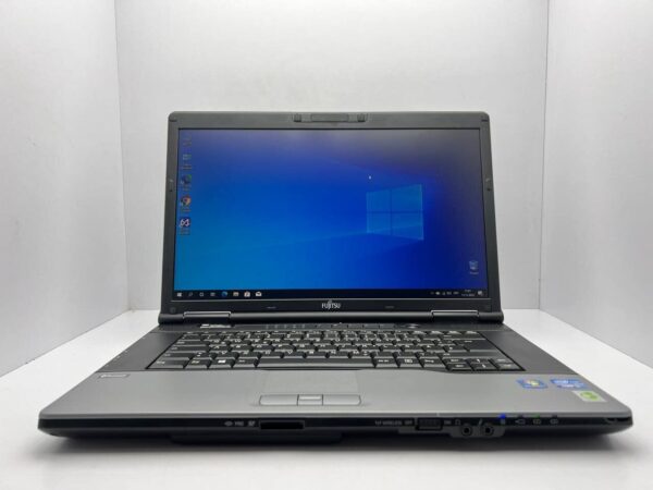 Ноутбук Б-клас Fujitsu LifeBook E752 / 15.6" (1366x768) TN / Intel Core i5-3320M (2 (4) ядра по 2.6 - 3.3 GHz) / 4 GB DDR3 / 240 GB SSD / Intel HD Graphics 4000 / WebCam - Зображення 2