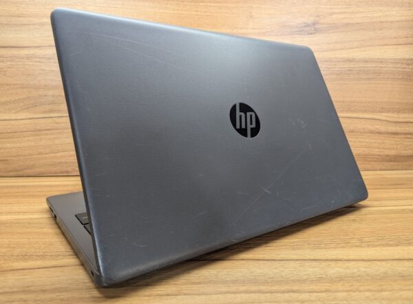 Ноутбук Б-класс HP 250 G7 / 15.6" (1366x768) TN / Intel Core i5-8265U (4 (8) ядра по 1.6 - 3.9 GHz) / 8 GB DDR4 / 256 GB SSD / Intel HD Graphics 620 / WebCam / Windows 10 - Зображення 7