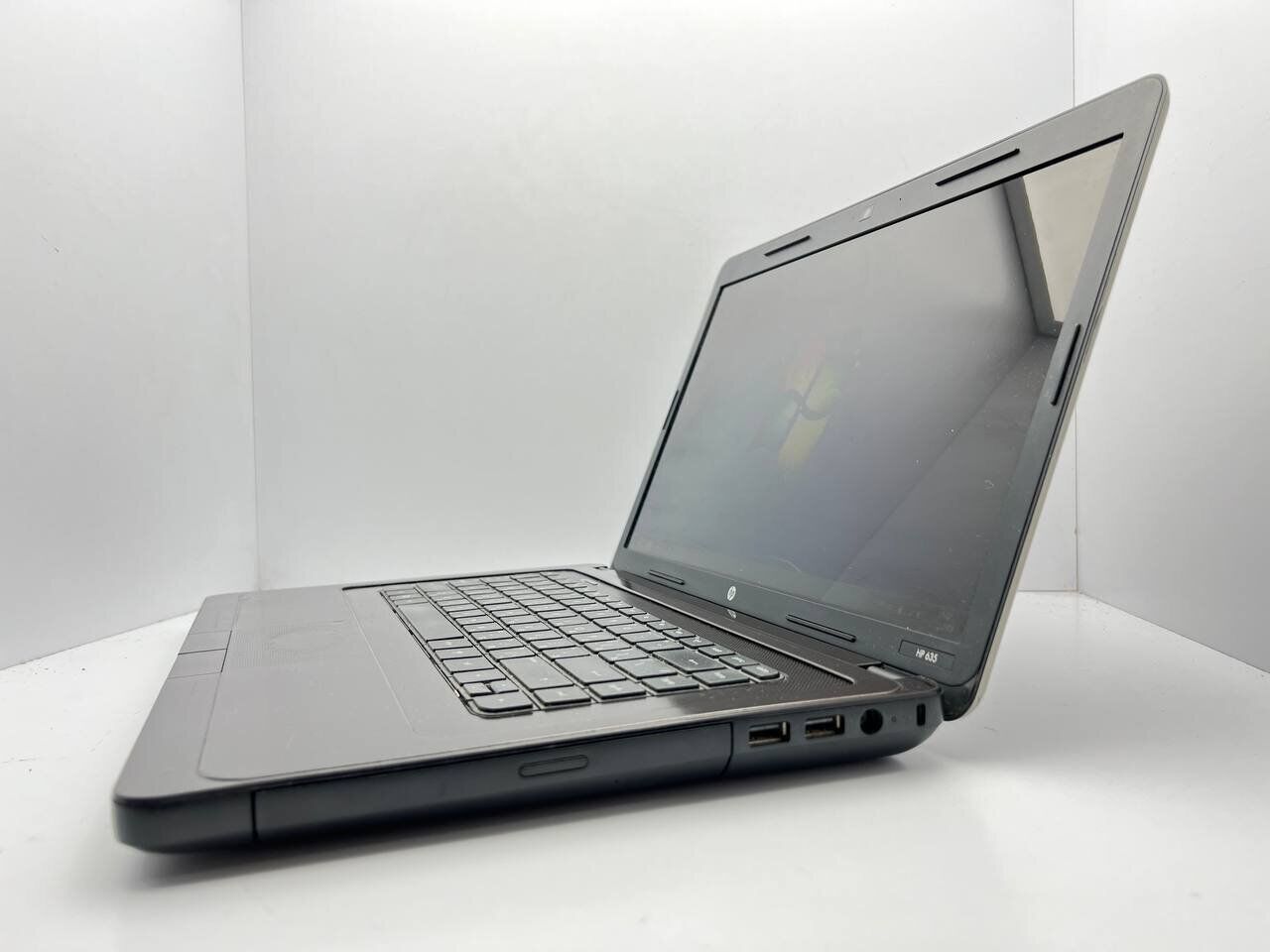 Ноутбук Б-клас HP 635 / 15.6" (1366x768) TN / AMD E-350 (2 ядра по 1.6 GHz) / 4 GB DDR3 / 120 GB SSD / AMD Radeon HD 6310 Graphics / WebCam - Зображення 4