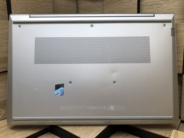 Ноутбук Б-клас HP EliteBook 640 G10 / 14" (1920x1080) IPS / Intel Core i5-1345U (10 (12) ядер по 1.2 - 4.7 GHz) / 16 GB DDR4 / 256 GB SSD M.2 / Intel Iris Xe Graphics / WebCam / USB4 / HDMI - Зображення 9