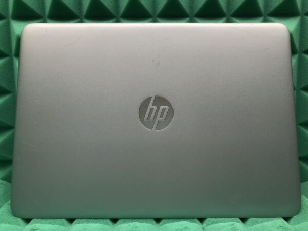 Ноутбук Б-клас HP EliteBook 840 G3 / 14" (1920x1080) IPS / Intel Core i5-6300U (2 (4) ядра по 2.4 - 3.0 GHz) / 8 GB DDR4 / 256 GB SSD / Intel HD Graphics 520 / WebCam / Fingerprint / DisplayPort - Зображення 8