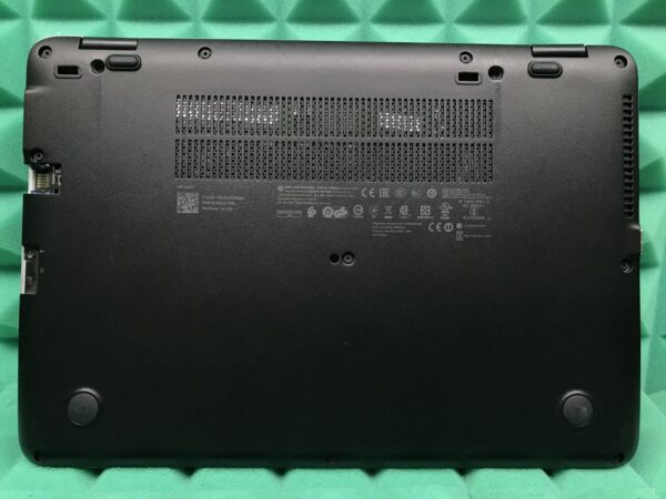 Ноутбук Б-клас HP EliteBook 840 G3 / 14" (1920x1080) IPS / Intel Core i5-6300U (2 (4) ядра по 2.4 - 3.0 GHz) / 8 GB DDR4 / 256 GB SSD / Intel HD Graphics 520 / WebCam / Fingerprint / DisplayPort - Зображення 9