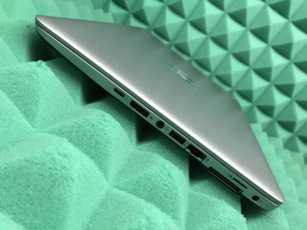 Ноутбук Б-клас HP EliteBook 840 G3 / 14" (1920x1080) TN / Intel Core i5-6300U (2 (4) ядра по 2.4 - 3.0 GHz) / 8 GB DDR4 / 128 GB SSD M.2 / Intel HD Graphics 520 / WebCam / DisplayPort - Зображення 8