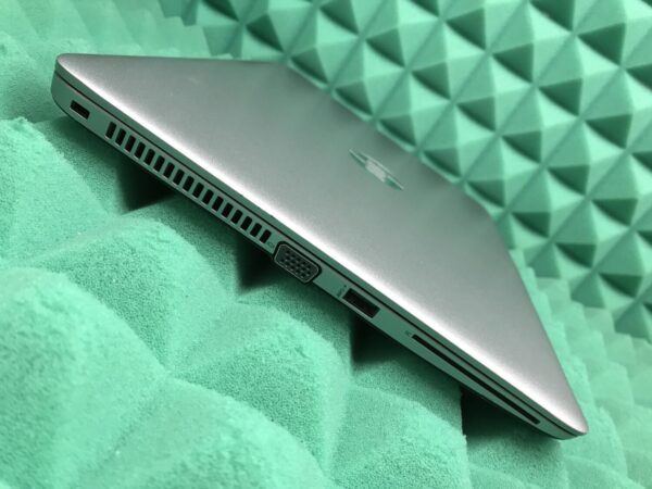 Ноутбук Б-клас HP EliteBook 840 G3 / 14" (1920x1080) TN / Intel Core i5-6300U (2 (4) ядра по 2.4 - 3.0 GHz) / 8 GB DDR4 / 128 GB SSD M.2 / Intel HD Graphics 520 / WebCam / DisplayPort - Зображення 7