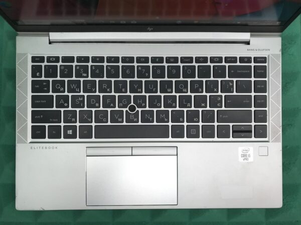 Ультрабук Б-клас HP EliteBook 840 G7 / 14" (1920x1080) IPS / Intel Core i5-10310U (4 (8) ядра по 1.7 - 4.4 GHz) / 16 GB DDR4 / 512 GB SSD M.2 / Intel UHD Graphics / WebCam / USB 3.1 / HDMI - Зображення 4