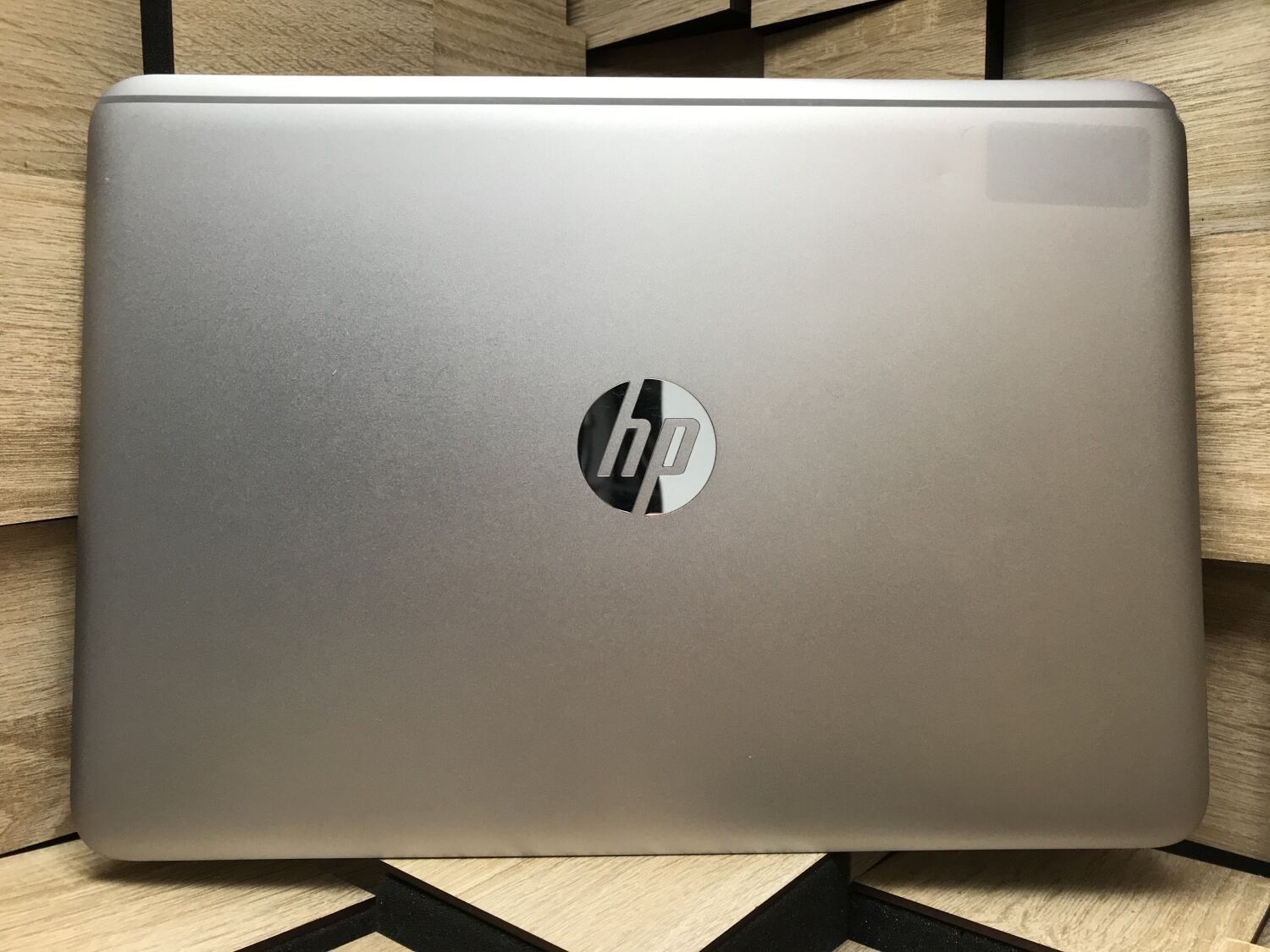 Ноутбук Б-клас HP EliteBook Folio 1040 G3 / 14" (2560x1440) IPS / Intel Core i5-6300U (2 (4) ядра по 2.4 - 3.0 GHz) / 16 GB DDR4 / 256 GB SSD / Intel HD Graphics 520 / WebCam / Windows 10 ліцензія - Зображення 9