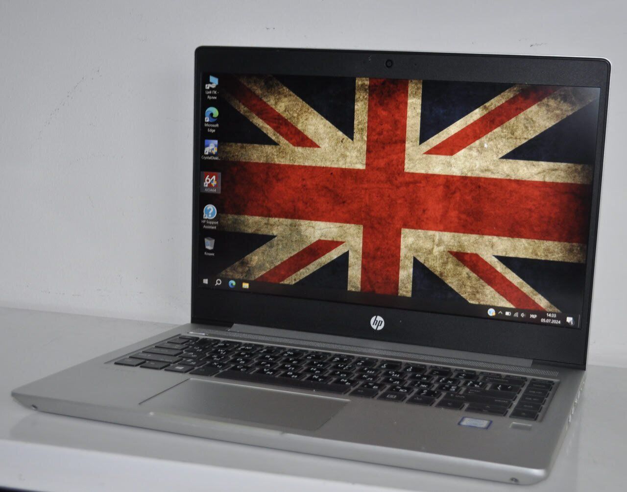 Ноутбук Б-клас HP ProBook 440 G6 / 14" (1920x1080) IPS / Intel Core i7-8565U (4 (8) ядра по 1.8 - 4.6 GHz) / 16 GB DDR4 / 480 GB SSD / Intel UHD Graphics 620 / WebCam / Windows 10 Pro - Зображення 2