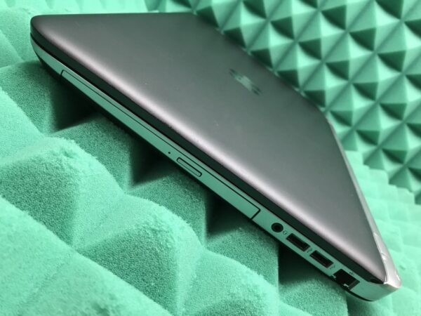 Ноутбук Б-клас HP ProBook 450 G3 / 15.6" (1366x768) TN Touch / Intel Core i5-6200U (2 (4) ядра по 2.3 - 2.8 GHz) / 4 GB DDR4 / 128 GB SSD / Intel HD Graphics 520 / WebCam / DVD-RW / HDMI - Зображення 8