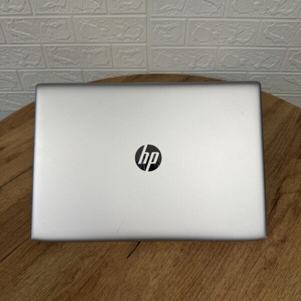Ноутбук Б-клас HP ProBook 450 G5 / 15.6" (1366x768) TN Touch / Intel Core i5-8250U (4 (8) ядра по 1.6 - 3.4 GHz) / 8 GB DDR4 / 128 GB SSD + 500 GB HDD / Intel UHD Graphics 620 / WebCam - Зображення 3