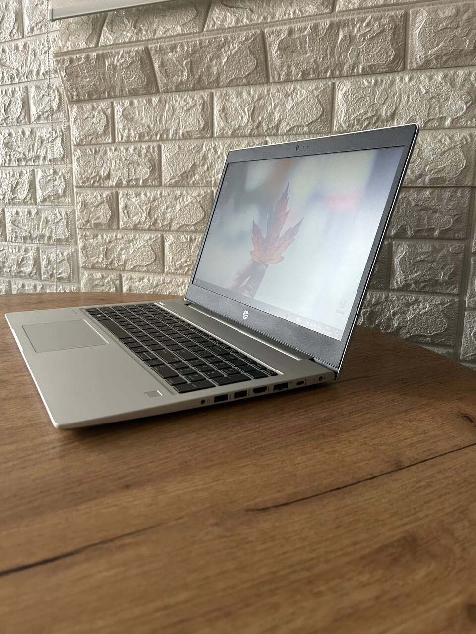 Ноутбук Б-клас HP ProBook 455R G6 / 15.6" (1366x768) TN / AMD Ryzen 3 3200U (2 (4) ядра по 2.6 - 3.5 GHz) / 8 GB DDR4 / 256 GB SSD / AMD Radeon Vega 3 Graphics / WebCam / HDMI - Зображення 5