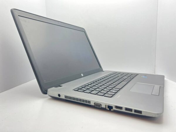 Ноутбук Б-клас HP Probook 470 G1 / 17.3" (1600x900) TN / Intel Core i5-4200M (2 (4) ядра по 2.5 - 3.1 GHz) / 8 GB DDR3 / 128 GB SSD + 500 GB HDD / AMD Radeon HD 8700M, 1 GB DDR3, 128-bit / WebCam - Зображення 3