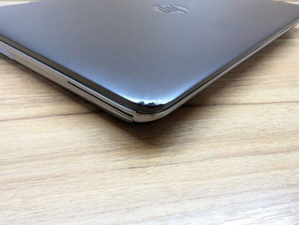 Ноутбук Б-клас HP ProBook 640 G2 / 14" (1366x768) TN / Intel Core i5-6300U (2 (4) ядра по 2.4 - 3.0 GHz) / 8 GB DDR4 / 256 GB SSD / Intel HD Graphics 520 / WebCam / Fingerprint / Windows 10 - Зображення 3