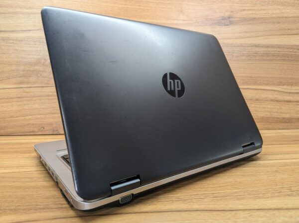 Ноутбук Б-клас HP ProBook 640 G2 / 14" (1920x1080) IPS / Intel Core i7-6600U (2 (4) ядра по 2.6 - 3.4 GHz) / 8 GB DDR4 / 240 GB SSD / Intel HD Graphics 520 / WebCam / TouchID / Windows 10 - Зображення 7