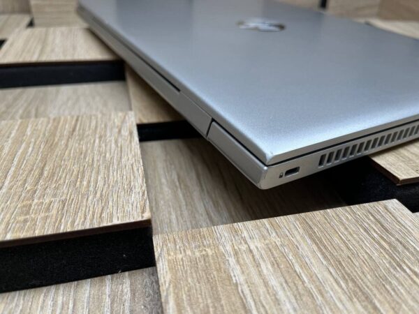 Ноутбук Б-клас HP Probook 640 G4 / 14" (1366x768) TN / Intel Core i5-7300U (2 (4) ядра по 2.6 - 3.5 GHz) / 8 GB DDR4 / 256 GB SSD / Intel HD Graphics 620 / WebCam / Fingerprint / HDMI - Зображення 11