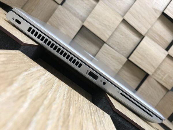 Ноутбук Б-клас HP Probook 640 G4 / 14" (1366x768) TN / Intel Core i5-8350U (4 (8) ядра по 1.7 - 3.6 GHz) / 8 GB DDR4 / 256 GB SSD M.2 / Intel UHD Graphics 620 / WebCam / Fingerprint - Зображення 5