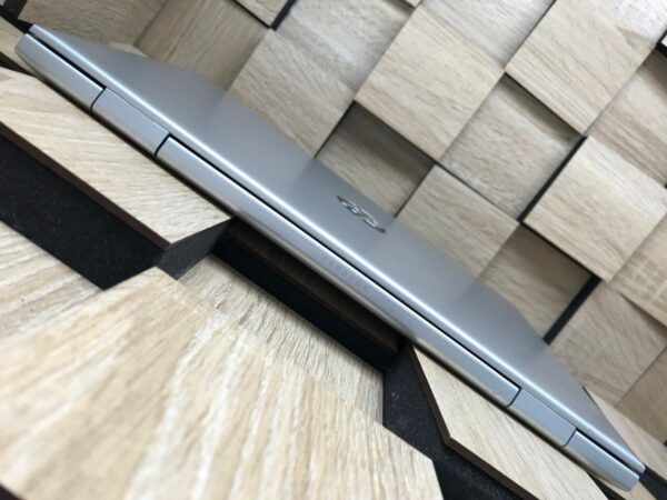 Ноутбук Б-клас HP Probook 640 G4 / 14" (1366x768) TN / Intel Core i5-8350U (4 (8) ядра по 1.7 - 3.6 GHz) / 8 GB DDR4 / 256 GB SSD M.2 / Intel UHD Graphics 620 / WebCam / Fingerprint - Зображення 7