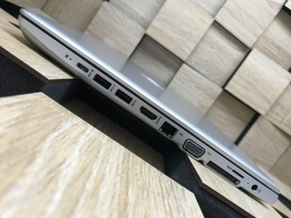 Ноутбук Б-клас HP Probook 640 G4 / 14" (1366x768) TN / Intel Core i5-8350U (4 (8) ядра по 1.7 - 3.6 GHz) / 8 GB DDR4 / 256 GB SSD M.2 / Intel UHD Graphics 620 / WebCam / Fingerprint - Зображення 6