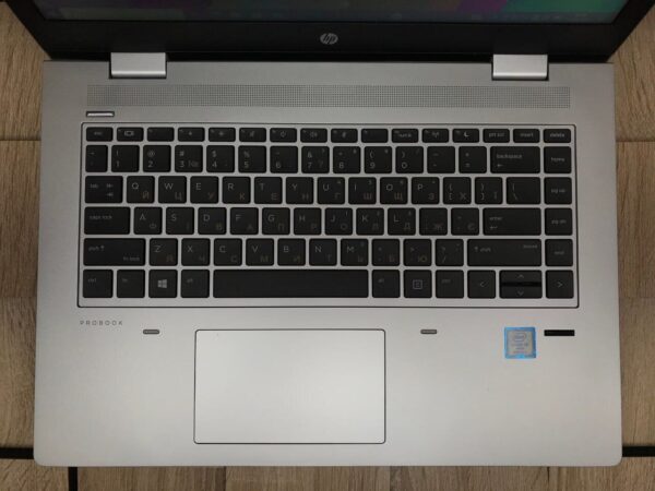 Ноутбук Б-клас HP Probook 640 G4 / 14" (1366x768) TN / Intel Core i5-8350U (4 (8) ядра по 1.7 - 3.6 GHz) / 8 GB DDR4 / 256 GB SSD M.2 / Intel UHD Graphics 620 / WebCam / Fingerprint - Зображення 4