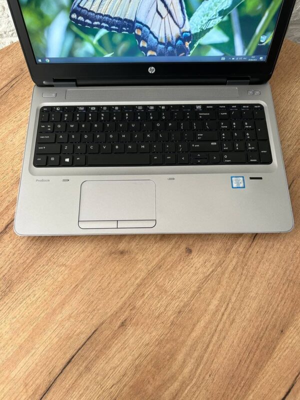 Ноутбук Б-клас HP ProBook 650 G2 / 15.6" (1920x1080) IPS / Intel Core i5-6300U (2 (4) ядра по 2.4 - 3.0 GHz) / 8 GB DDR4 / 256 GB SSD / Intel HD Graphics 520 / WebCam / VGA - Зображення 3