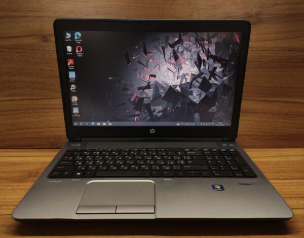 Ноутбук Б-клас HP ProBook 655 G1 / 15.6" (1366x768) TN / AMD A6-5350M (2 ядра по 2.9 - 3.5 GHz) / 8 GB DDR3 / 240 GB SSD / AMD Radeon HD 8450G / WebCam / Windows 10 RPO Lic - Зображення 2