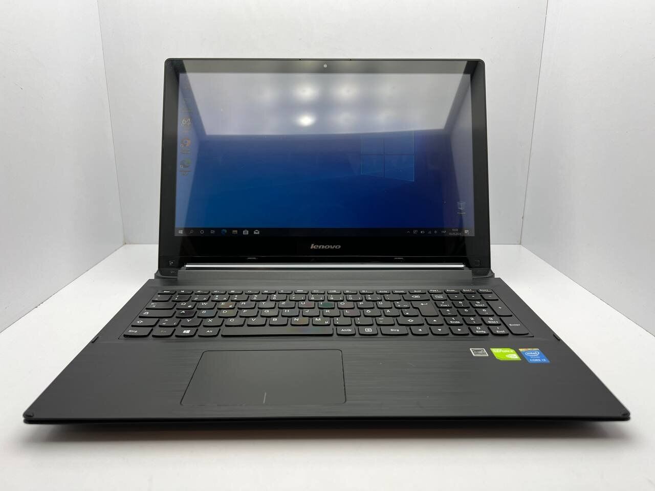 Ноутбук Б-клас Lenovo Flex 2-15 / 15.6" (1366x768) TN Touch / Intel Core i3-4010U (2 (4) ядра по 1.7 GHz) / 8 GB DDR3 / 240 GB SSD / nVidia GeForce 820M, 1 GB DDR3, 64-bit / Webcam - Зображення 2