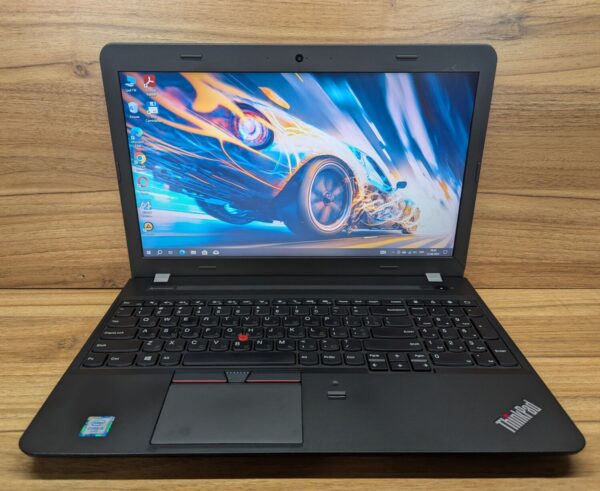 Ноутбук Б-класс Lenovo ThinkPad E560 / 15.6" (1366x768) TN / Intel Core i5-6200U (2 (4) ядра по 2.3 - 2.8 GHz) / 8 GB DDR3 / 240 GB SSD / Intel HD Graphics 520 / WebCam / TouchID / Windows 10 - Зображення 2