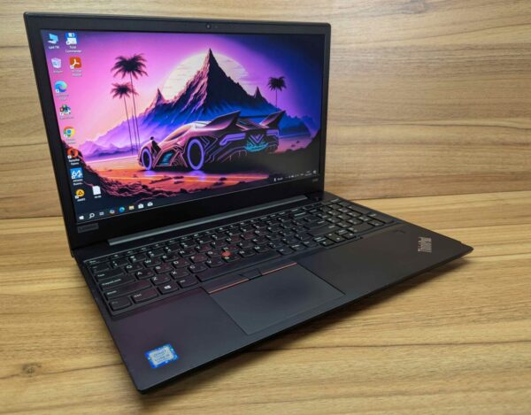 Ноутбук Б-клас Lenovo ThinkPad E590 / 15.6" (1920x1080) IPS / Intel Core i5-8265U (4 (8) ядра по 1.6 - 3.9 GHz) / 8 GB DDR4 / 256 GB SSD / Intel UHD Graphics / WebCam / TouchID / Windows 10 - Зображення 6