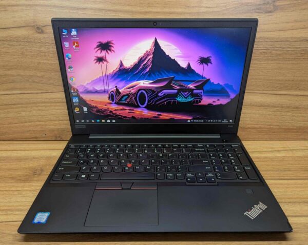 Ноутбук Б-клас Lenovo ThinkPad E590 / 15.6" (1920x1080) IPS / Intel Core i5-8265U (4 (8) ядра по 1.6 - 3.9 GHz) / 8 GB DDR4 / 256 GB SSD / Intel UHD Graphics / WebCam / TouchID / Windows 10 - Зображення 2