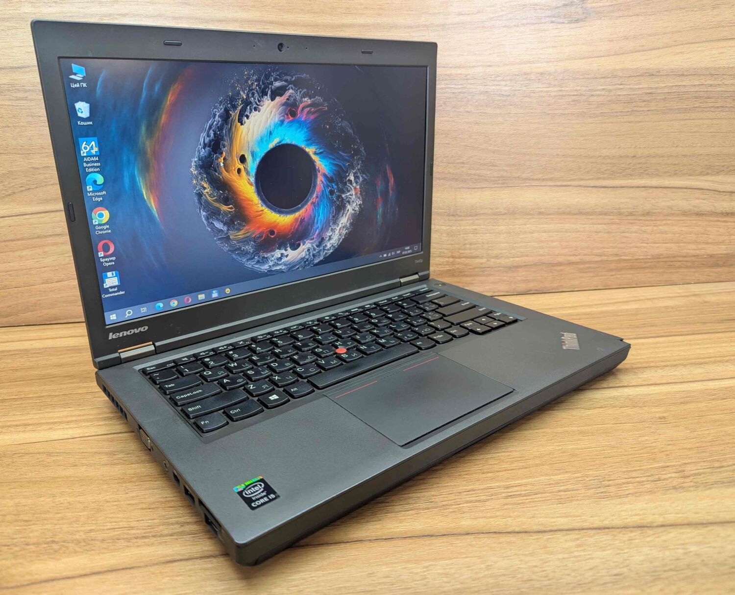 Ноутбук Б-клас Lenovo ThinkPad T440p / 14" (1366x768) TN / Intel Core i5-4200U (2 (4) ядра по 1.6 - 2.6 GHz) / 8 GB DDR3 / 240 GB SSD / Intel HD Graphics 4400 / WebCam / Windows 10 - Зображення 5