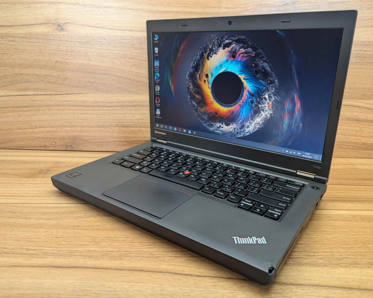 Ноутбук Б-клас Lenovo ThinkPad T440p / 14" (1366x768) TN / Intel Core i5-4200U (2 (4) ядра по 1.6 - 2.6 GHz) / 8 GB DDR3 / 240 GB SSD / Intel HD Graphics 4400 / WebCam / Windows 10 - Зображення 6