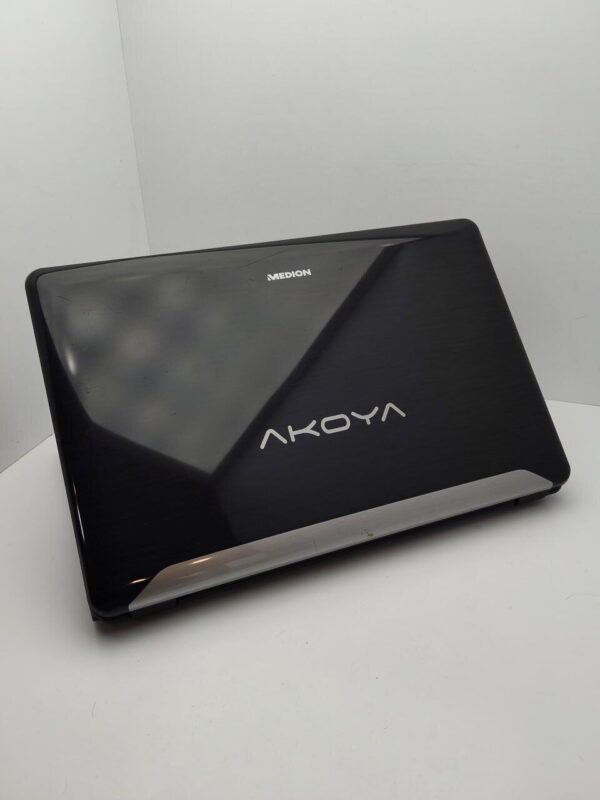 Ноутбук Б-клас Medion Akoya P7624 / 17.3" (1600х900) TN / Intel Core i3-2350M (2 (4) ядра по 2.3 GHz) / 6 GB DDR3 / 500 GB HDD / nVidia GeForce GT 630M, 1 GB DDR3, 128-bit / WebCam - Зображення 8