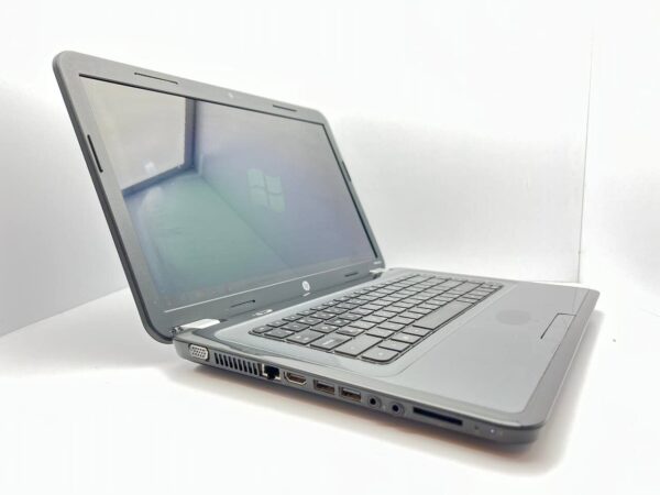 Ноутбук Б клас HP Pavilion G6 1232SR / 15.6" (1366x768) TN / AMD A6-3400M (4 ядра по 1.4 - 2.3 GHz) / 4 GB DDR3 / 320 GB HDD / AMD Radeon HD 6520G / WebCam - Зображення 3