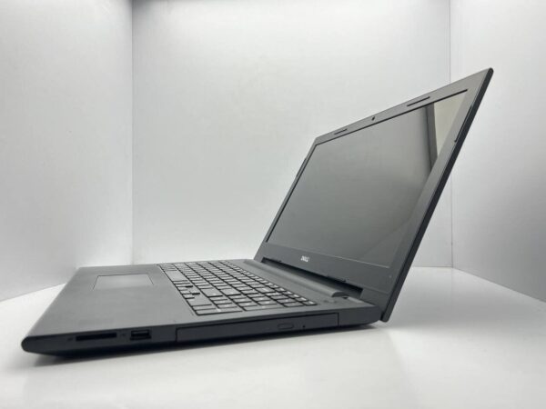 Ноутбук Dell Inspiron 15-3652 / 15.6" (1366x768) TN / Intel Celeron N3060 (2 ядра по 1.6 - 2.48 GHz) / 4 GB DDR3 / 500 GB HDD / Intel HD Graphics / WebCam / Батарея не тримає - Зображення 4