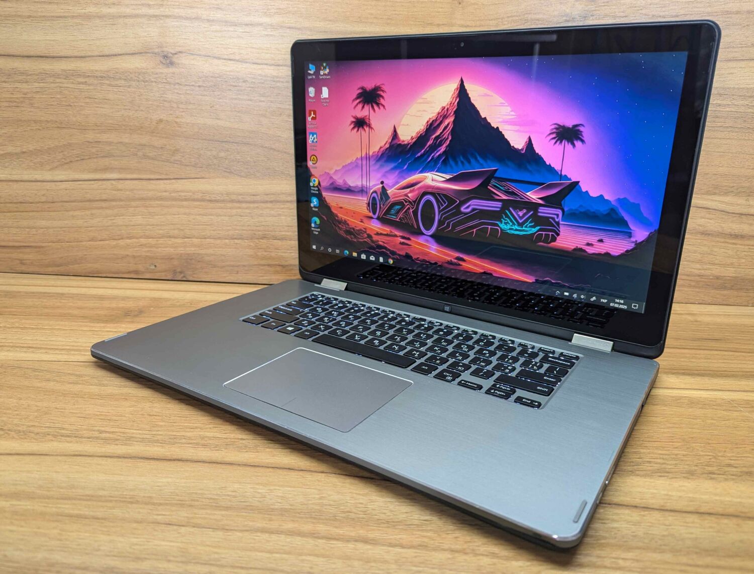 Ноутбук Б-клас Dell Inspiron 15-7568 / 15.6" (1920x1080) IPS / Intel Core i5-6200U (2 (4) ядра по 2.3 - 2.8 GHz) / 8 GB DDR3 / 240 GB SSD / Intel HD Graphics 520 / WebCam / Windows 10 - Зображення 5