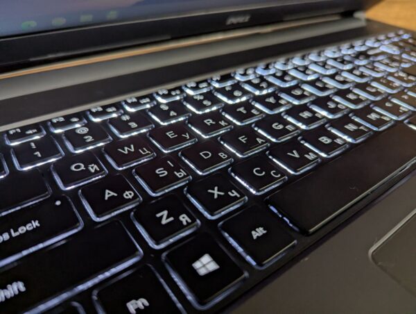 Ноутбук Dell Inspiron 15 5559 / 15.6" (1366x768) TN Touch / Intel Core i7-6500U (2 (4) ядра по 2.5 - 3.1 GHz) / 8 GB DDR3 / 240 GB SSD / Intel HD Graphics 520 / WebCam / Windows 10 - Зображення 6