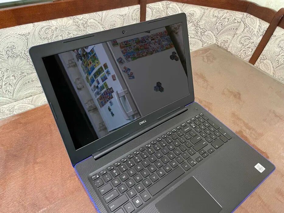 Ноутбук Dell Inspiron 3593 / 15.6" (1920x1080) TN Touch / Intel Core i7-1065G7 (4 (8) ядра по 1.3 - 3.9 GHz) / 8 GB DDR4 / 256 GB SSD / Intel Iris Plus Graphics / WebCam - Зображення 7