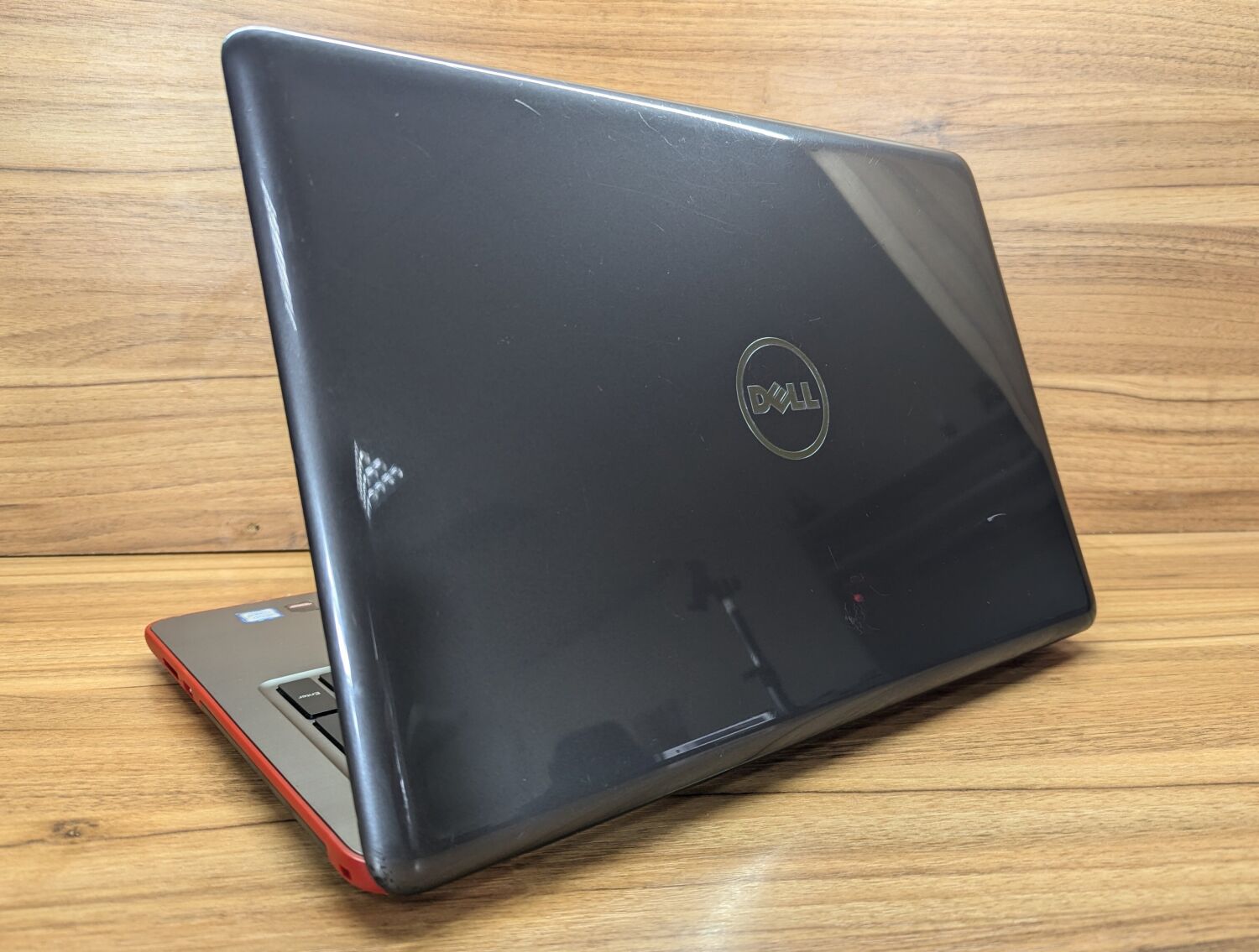 Ноутбук Dell Inspiron 5567 / 15.6" (1920x1080) IPS / Intel Core i7-7500U (2 (4) ядра по 2.7 - 3.5 GHz) / 16 GB DDR4 / 480 GB SSD / AMD Radeon R7 M445, 4 GB GDDR5, 64-bit / WebCam / Windows 10 - Зображення 7