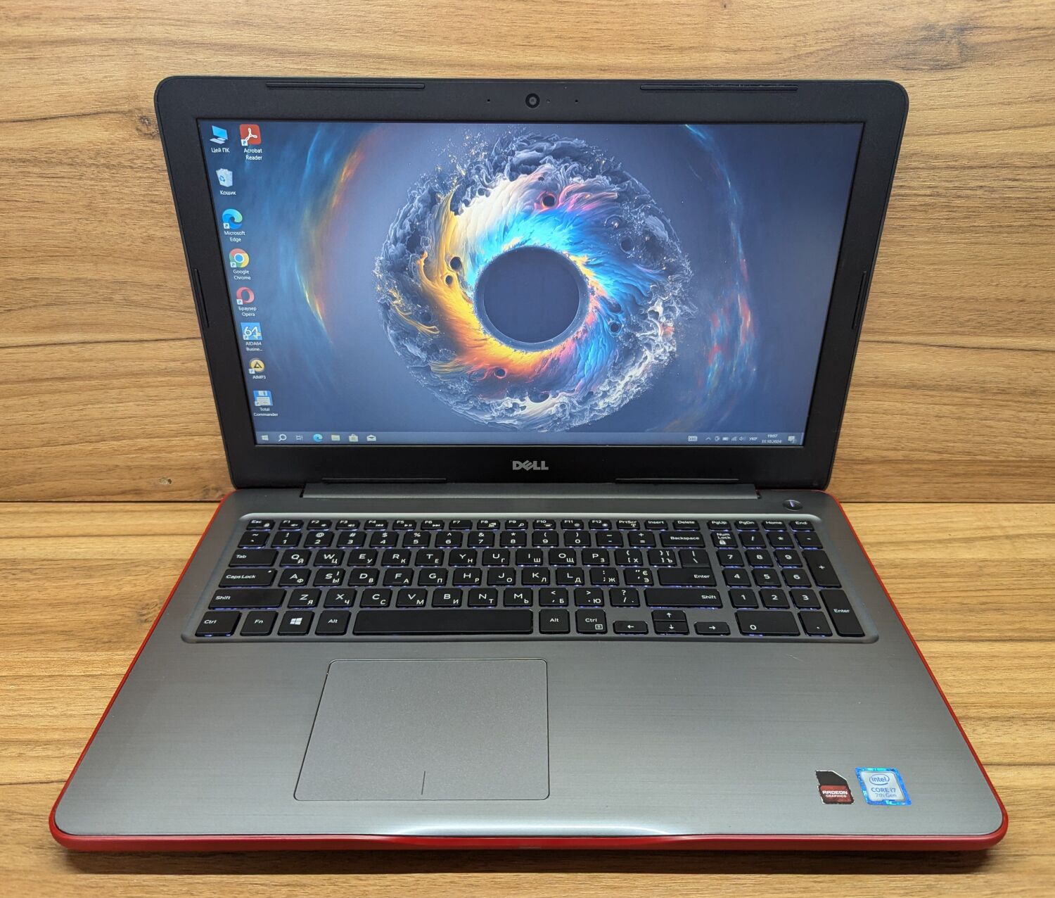 Ноутбук Dell Inspiron 5567 / 15.6" (1920x1080) IPS / Intel Core i7-7500U (2 (4) ядра по 2.7 - 3.5 GHz) / 16 GB DDR4 / 480 GB SSD / AMD Radeon R7 M445, 4 GB GDDR5, 64-bit / WebCam / Windows 10 - Зображення 2