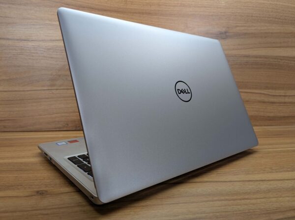 Ноутбук Dell Inspiron 5570 / 15.6" (1920x1080) IPS Touch / Intel Core i7-8550U (4 (8) ядра по 1.8 - 4.0 GHz) / 16 GB DDR4 / 512 GB SSD / AMD Radeon 530, 2 GB GDDR5, 64-bit / WebCam / Windows 10 - Зображення 7