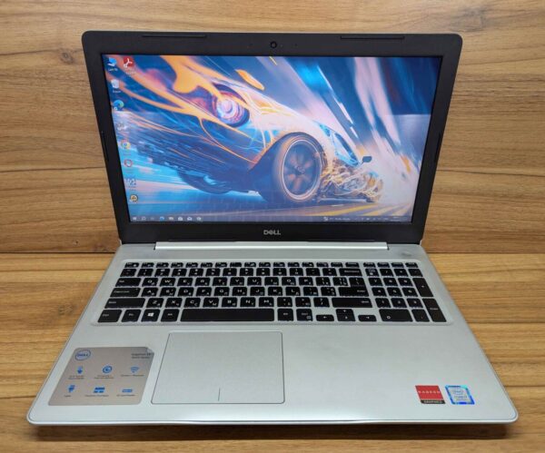 Ноутбук Dell Inspiron 5570 / 15.6" (1920x1080) IPS Touch / Intel Core i7-8550U (4 (8) ядра по 1.8 - 4.0 GHz) / 16 GB DDR4 / 512 GB SSD / AMD Radeon 530, 2 GB GDDR5, 64-bit / WebCam / Windows 10 - Зображення 2