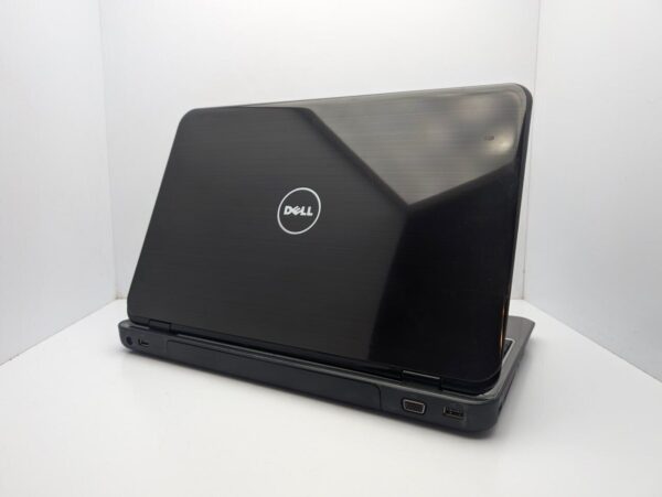 Ноутбук Dell inspiron N5010 / 15.6" (1366x768) TN / Intel Core i3-370M (2 (4) ядра по 2.4 GHz) / 6 GB DDR3 / 120 GB SSD / ATI Mobility Radeon HD 5650, 1 GB GDDR3, 128-bit / WebCam - Зображення 8