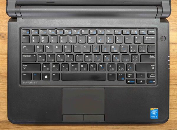 Ноутбук Dell Latitude 3340 / 13.3" (1366x768) TN / Intel Core i5-4200U (2 (4) ядра по 1.6 - 2.6 GHz) / 8 GB DDR3 / 240 GB SSD / Intel HD Graphics 4400 / WebCam / Windows 10 - Зображення 3