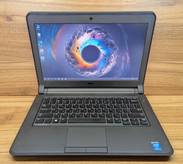 Ноутбук Dell Latitude 3340 / 13.3" (1366x768) TN / Intel Core i5-4200U (2 (4) ядра по 1.6 - 2.6 GHz) / 8 GB DDR3 / 240 GB SSD / Intel HD Graphics 4400 / WebCam / Windows 10 - Зображення 2