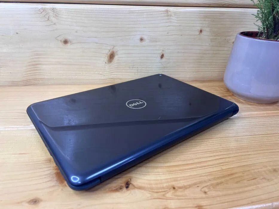 Ноутбук Dell Latitude 3380 / 13.3" (1366x768) TN / Intel Core i3-6006U (2 (4) ядра по 2.0 GHz) / 8 GB DDR4 / 128 GB SSD / Intel HD Graphics 520 / WebCam / HDMI / Windows 10 Pro - Зображення 5