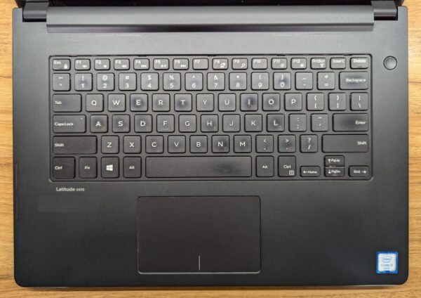 Ноутбук Dell Latitude 3470 / 14" (1366x768) TN / Intel Core i5-6200U (2 (4) ядра по 2.3 - 2.8 GHz) / 8 GB DDR3 / 240 GB SSD / Intel HD Graphics 520 / WebCam / Windows 10 - Зображення 3