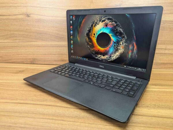 Ноутбук Dell Latitude 3590 / 15.6" (1920x1080) IPS / Intel Core i7-8550U (4 (8) ядра по 1.8 - 4.0 GHz) / 16 GB DDR4 / 512 GB SSD / AMD Radeon R7 M460, 2 GB GDDR5, 64-bit / WebCam / HDMI / Windows 10 - Зображення 5