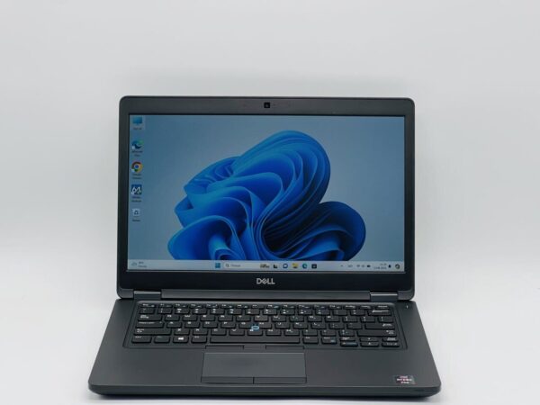 Ноутбук Dell Latitude 5495 / 14" (1920x1080) IPS / AMD Ryzen 5 PRO 2500U (4 (8) ядра по 2.0 - 3.6 GHz) / 8 GB DDR4 / 250 GB SSD / AMD Radeon RX Vega 8 Graphics / WebCam - Зображення 2