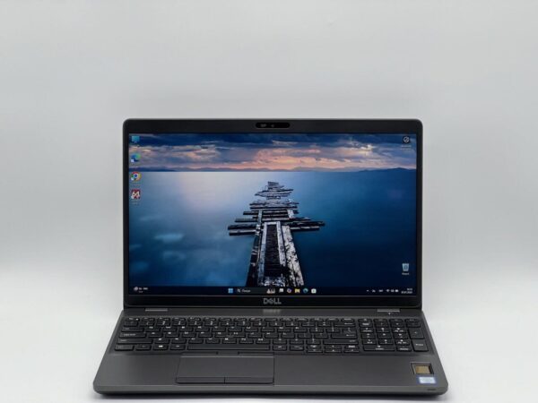 Ноутбук Dell Latitude 5501 / 15.6" (1920x1080) IPS Touch / Intel Core i5-9400H (4 (8) ядра по 2.5 - 4.3 GHz) / 16 GB DDR4 / 250 GB SSD / Intel UHD Graphics 630 / WebCam - Зображення 2