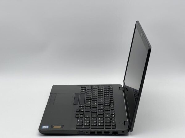 Ноутбук Dell Latitude 5501 / 15.6" (1920x1080) IPS Touch / Intel Core i5-9400H (4 (8) ядра по 2.5 - 4.3 GHz) / 16 GB DDR4 / 250 GB SSD / Intel UHD Graphics 630 / WebCam - Зображення 4